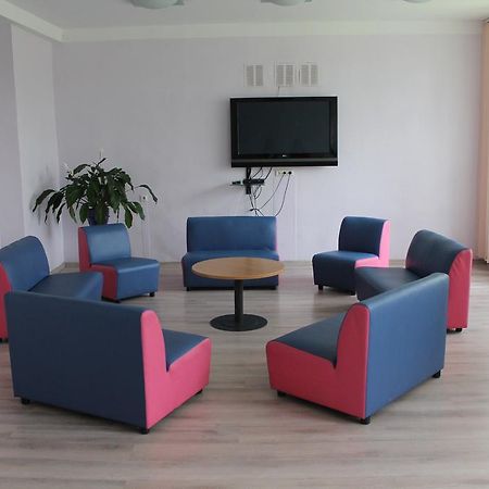 Hostel Turiba Riga Exteriör bild