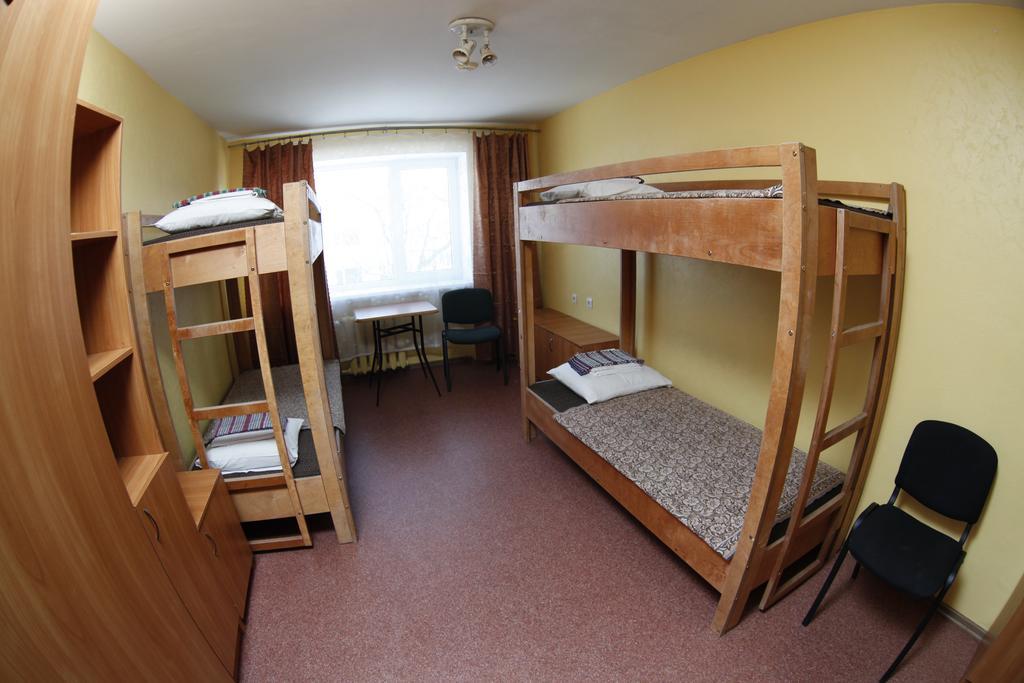 Hostel Turiba Riga Rum bild