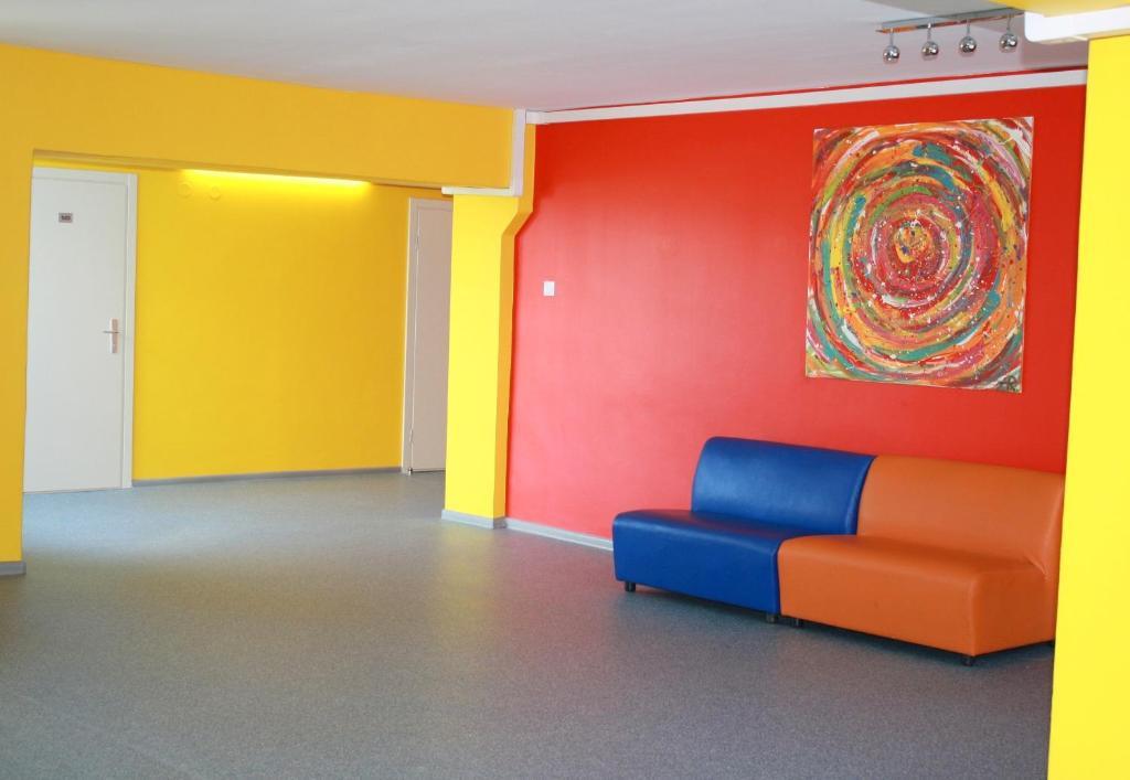 Hostel Turiba Riga Exteriör bild